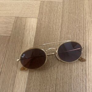 Ray-Ban Gold Frame Sunglasses with Dark Brown Lenses